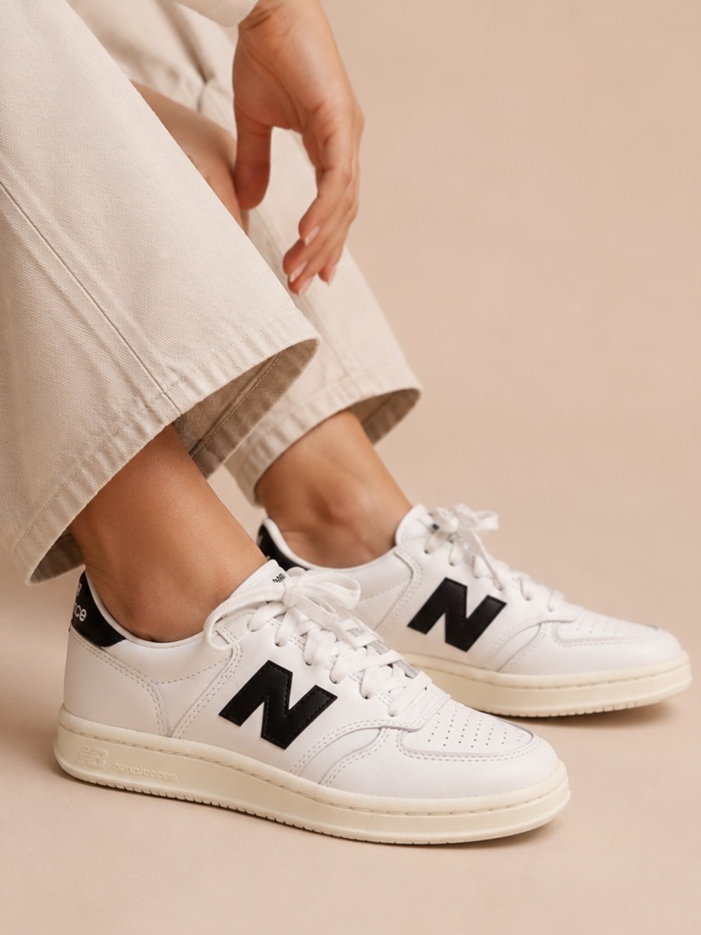New Balance 480 White Black Leather Low Top Sneakers Unisex Size 7